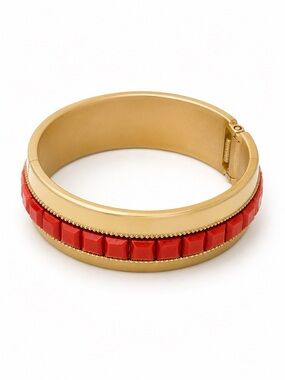 Vintage Heavy Gold Tone Hinged Bangle Bracelet Red Lucite & Cream Enamel
